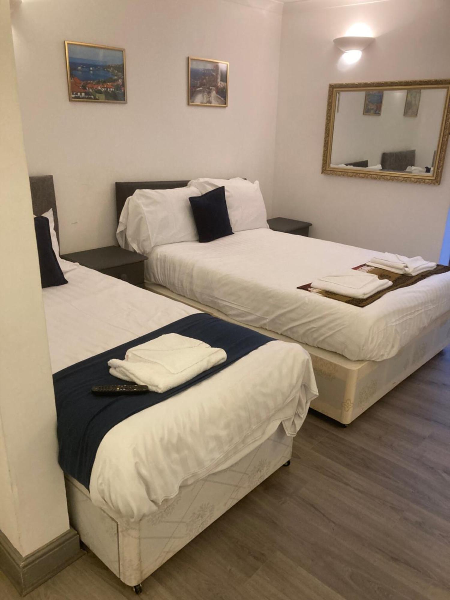 Abingdon Lodge & Suit Ryde  Bagian luar foto