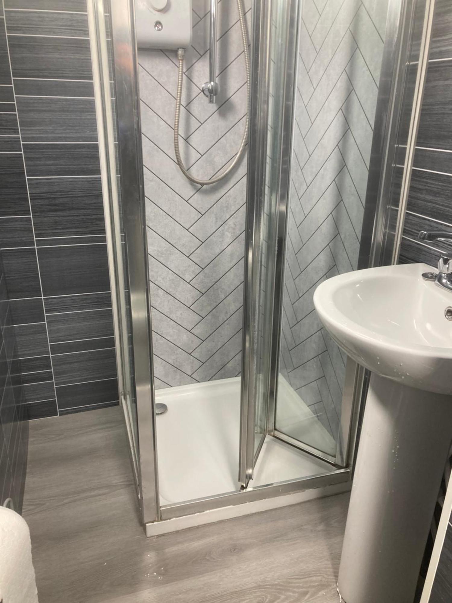 Abingdon Lodge & Suit Ryde  Bagian luar foto